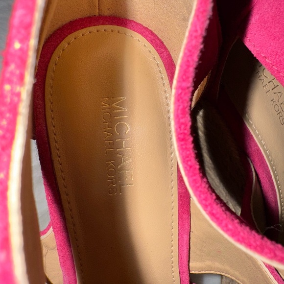 MICHAEL Michael Kors Fuchsia Suede Sandals - Picture 4 of 9